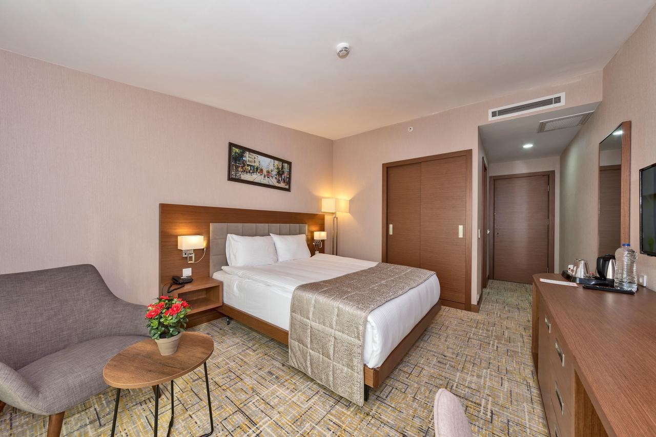 Land Park Hotel Истанбул Екстериор снимка